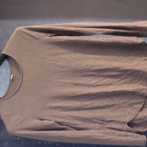 Old navy brown shirt